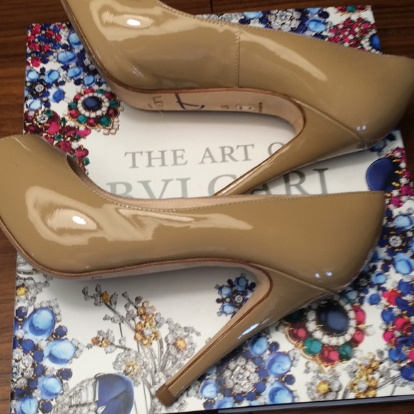 peep toe court shoes